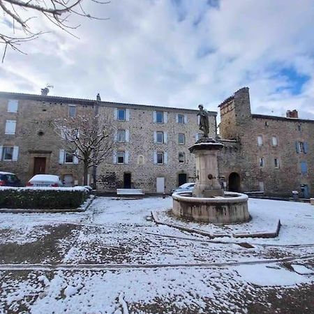 Logement Moderne Au Coeur Du Village Saint-Georges-de-Luzençon Dış mekan fotoğraf
