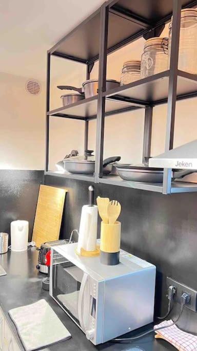 Logement Moderne Au Coeur Du Village Saint-Georges-de-Luzençon Dış mekan fotoğraf