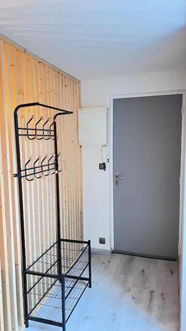 Logement Moderne Au Coeur Du Village Saint-Georges-de-Luzençon Dış mekan fotoğraf
