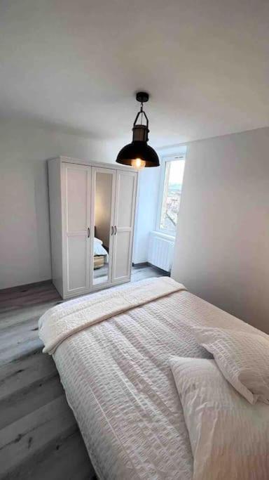 Logement Moderne Au Coeur Du Village Saint-Georges-de-Luzençon Dış mekan fotoğraf